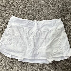 Women’s Pace Revival Lululemon tennis skirt. White, size 10 regular